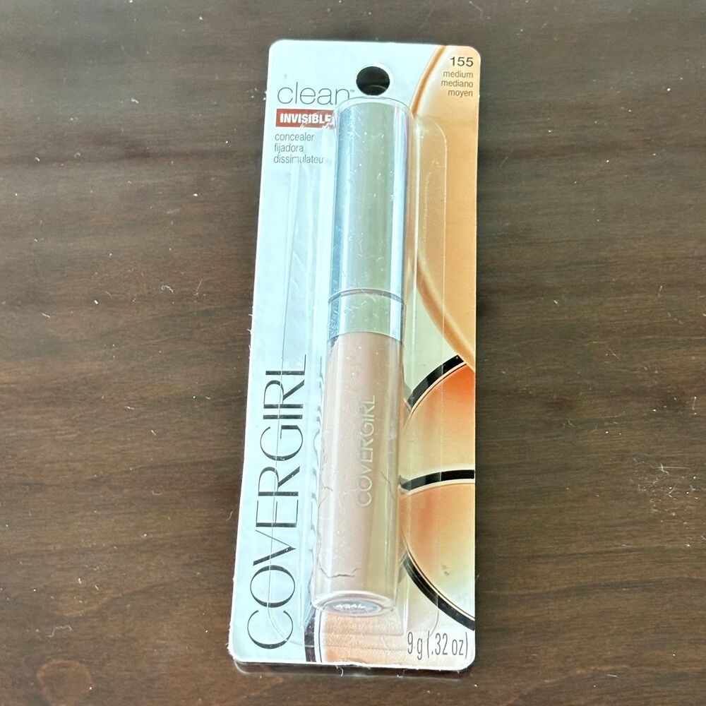 Covergirl Clean Invisible Concealer #155 Medium .32 oz Soft Tip Discontinued NEW